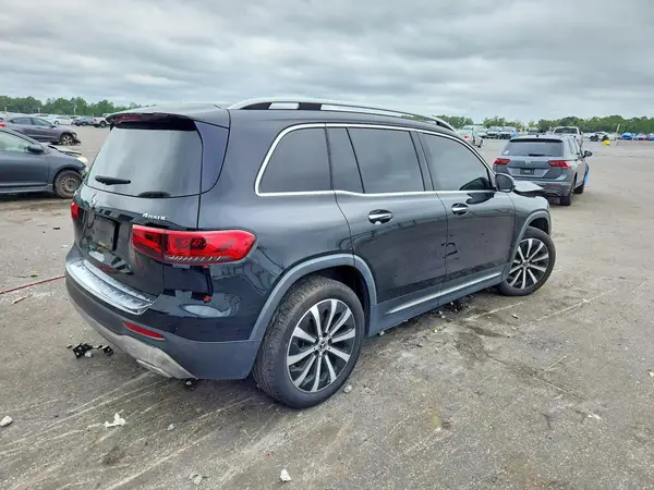 W1N4M4HBXMW092295 — 2021 Mercedes-Benz GLB, фото 3 с аукциона Copart, Передняя часть
