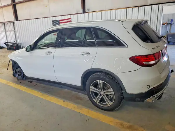 WDC0G4KB4GF057028 — 2016 Mercedes-Benz GLC, фото 2 с аукциона Copart 13.10.2026, Передняя часть