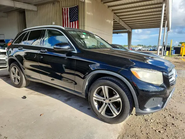 WDC0G4JB6GF056786 — 2016 Mercedes-Benz GLC, фото 4 с аукциона Copart 14.10.2026, Мелкие вмятины и царапины