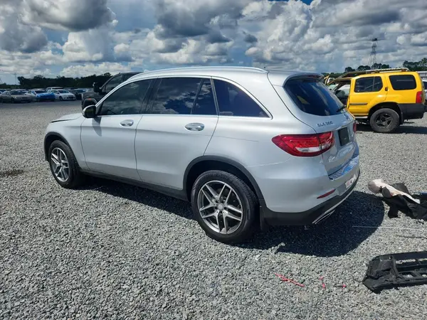 WDC0G4JB3HF191094 — 2017 Mercedes-Benz GLC, фото 2 с аукциона Copart, Передняя часть