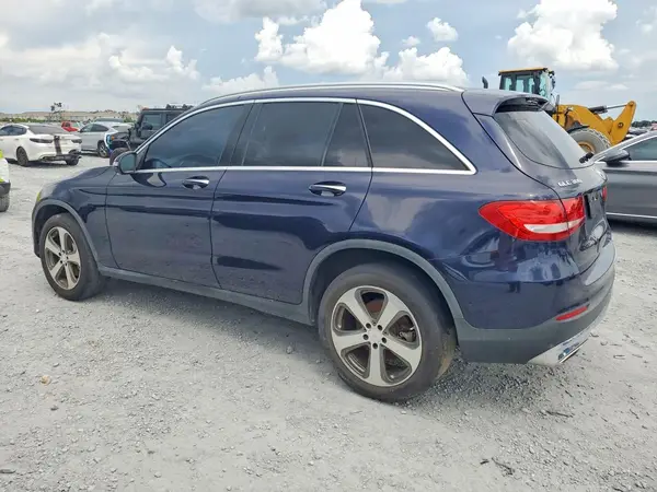 WDC0G4JB6HF190943 — 2017 Mercedes-Benz GLC, фото 2 с аукциона Copart 13.10.2026, Передняя часть