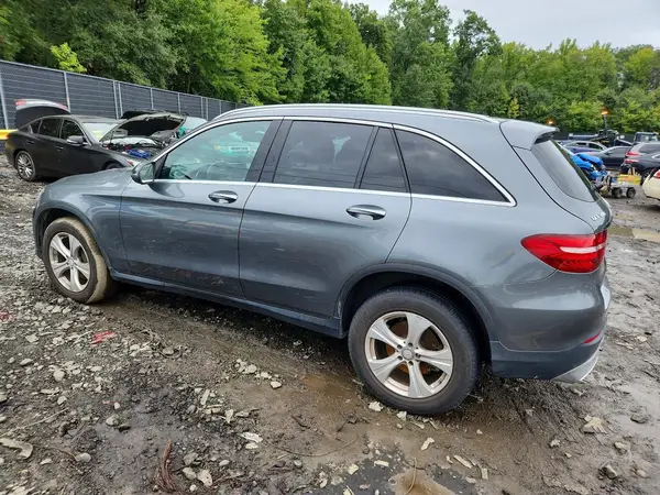 WDC0G4KB8HF137076 — 2017 Mercedes-Benz GLC, фото 2 с аукциона Copart 02.10.2026, VIN отсутствует или изменён