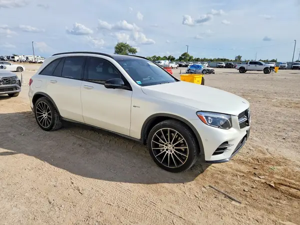WDC0G6EB9HF192529 — 2017 Mercedes-Benz GLC, фото 4 с аукциона Copart, Боковая часть