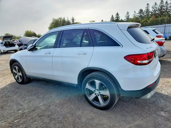 WDC0G4KB6HF155740 — 2017 Mercedes-Benz GLC, фото 2 с аукциона Copart 01.10.2026, Град