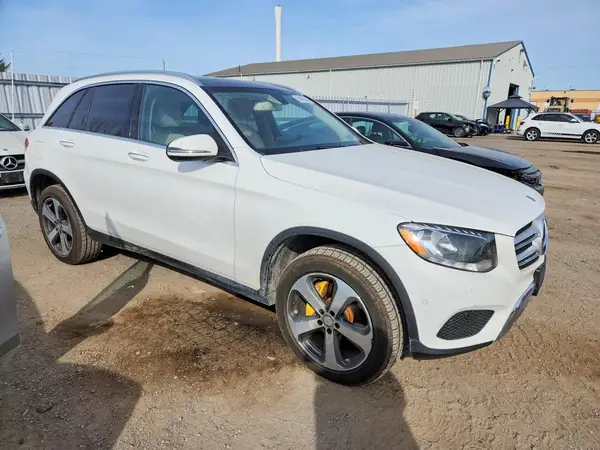 WDC0G4KB6HF155740 — 2017 Mercedes-Benz GLC, фото 4 с аукциона Copart 01.10.2026, Град