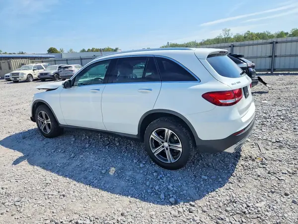 WDC0G4JBXHF141292 — 2017 Mercedes-Benz GLC, фото 2 с аукциона Copart, Передняя часть