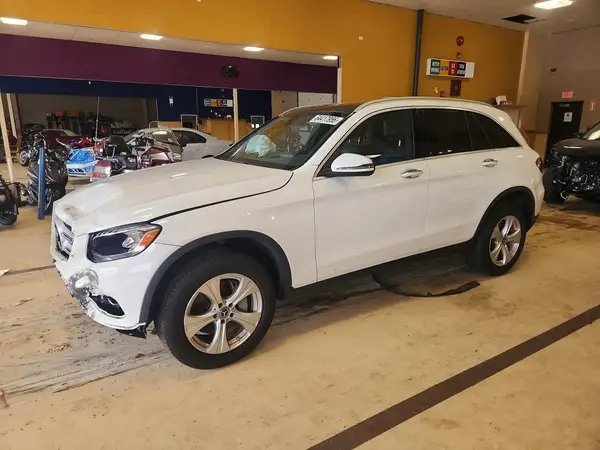 WDC0G4KB8JV028855 — 2018 Mercedes-Benz GLC, Передняя часть (Front End), фото до ремонта