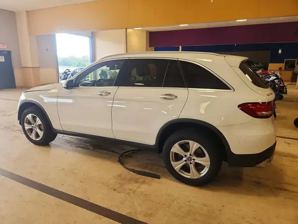 WDC0G4KB8JV028855 — 2018 Mercedes-Benz GLC, фото 2 с аукциона Copart 13.10.2026, Передняя часть