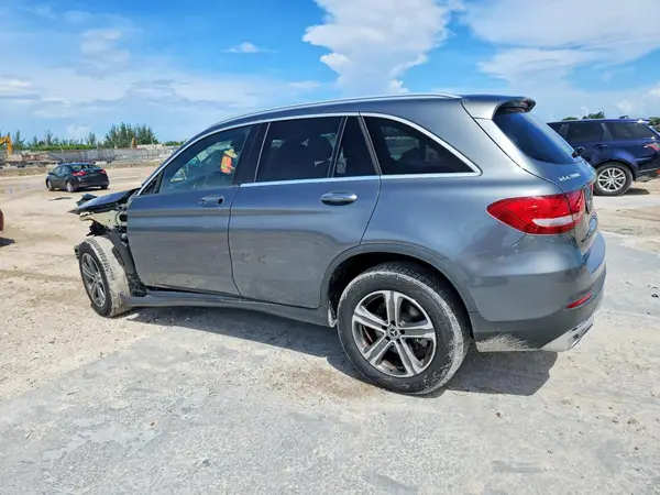 WDC0G4JB8JV048461 — 2018 Mercedes-Benz GLC, фото 2 с аукциона Copart 01.10.2026, Передняя часть