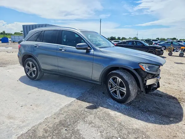 WDC0G4JB8JV048461 — 2018 Mercedes-Benz GLC, фото 4 с аукциона Copart 01.10.2026, Передняя часть