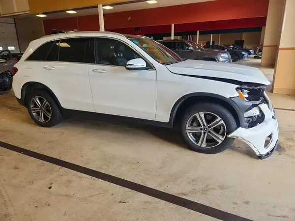 WDC0G4KB7JV022965 — 2018 Mercedes-Benz GLC, фото 4 с аукциона Copart 08.10.2026, Передняя часть