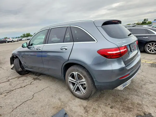 WDC0G4KB0JV111700 — 2018 Mercedes-Benz GLC, фото 2 с аукциона Copart 29.09.2026, Передняя часть