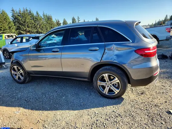 WDC0G4KB6JV019331 — 2018 Mercedes-Benz GLC, фото 2 с аукциона Copart, Передняя часть