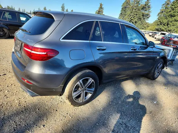 WDC0G4KB6JV019331 — 2018 Mercedes-Benz GLC, фото 3 с аукциона Copart, Передняя часть