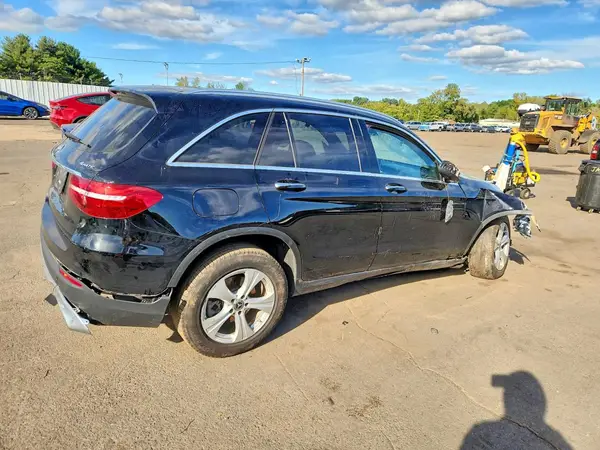WDC0G4KB2JV107129 — 2018 Mercedes-Benz GLC, фото 3 с аукциона Copart, Передняя часть