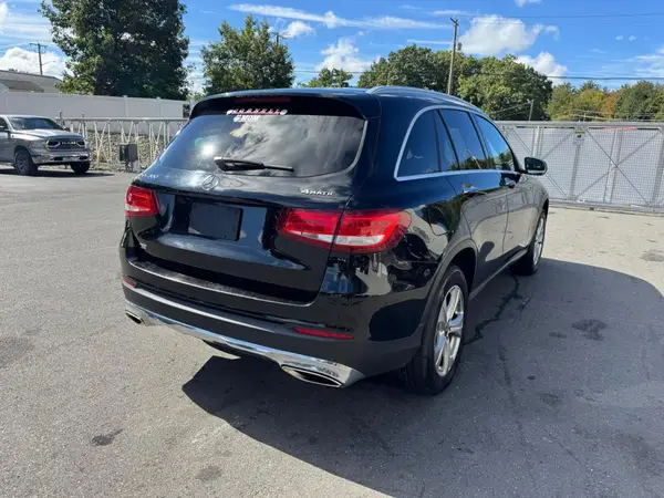 WDC0G4KB9JV051237 — 2018 Mercedes-Benz GLC, фото 3 с аукциона Copart 14.10.2026, Мелкие вмятины и царапины