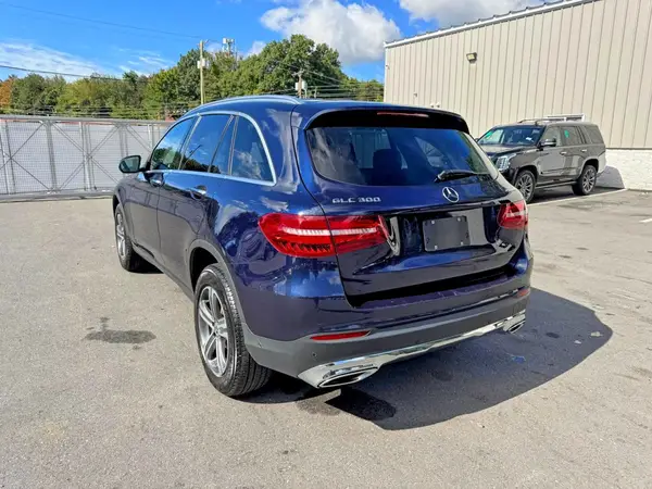 WDC0G4KB8JV066943 — 2018 Mercedes-Benz GLC, фото 2 с аукциона Copart 25.09.2026, Мелкие вмятины и царапины