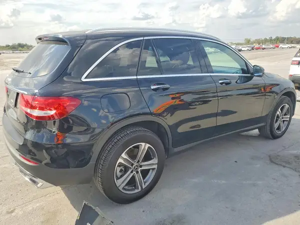 WDC0G4JB9KF567983 — 2019 Mercedes-Benz GLC, фото 3 с аукциона Copart 12.10.2026, Мелкие вмятины и царапины