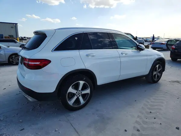 WDC0G4JB7KF574740 — 2019 Mercedes-Benz GLC, фото 3 с аукциона Copart, Боковая часть