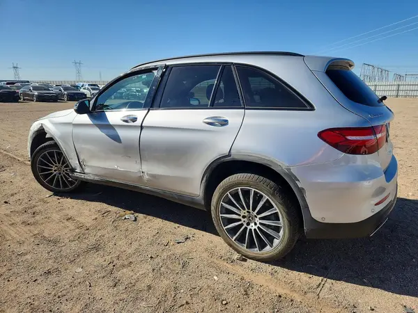 WDC0G4JB1KF660173 — 2019 Mercedes-Benz GLC, фото 2 с аукциона Copart, Передняя часть