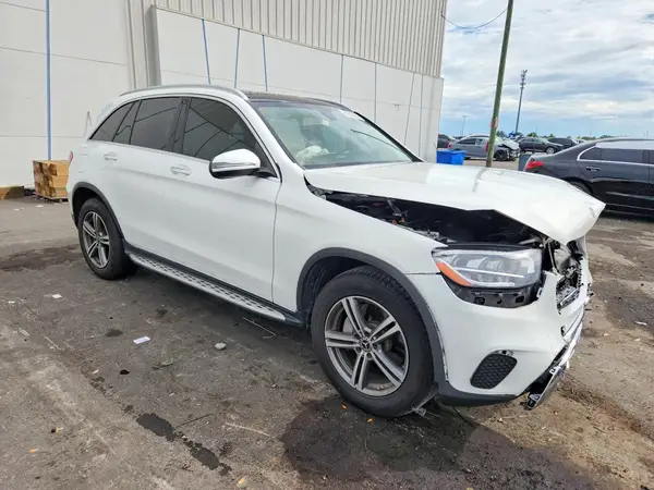 W1N0G8DB0LF789895 — 2020 Mercedes-Benz GLC, фото 4 с аукциона Copart, Передняя часть