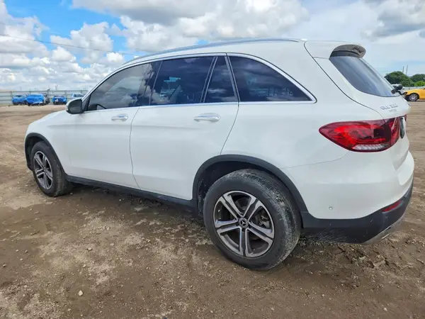 W1N0G8DBXMF932305 — 2021 Mercedes-Benz GLC, фото 2 с аукциона Copart, Передняя часть