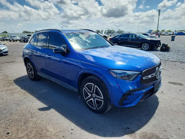 W1NKM4GBXRF129345 — 2024 Mercedes-Benz GLC, фото 4 с аукциона Copart, Боковая часть