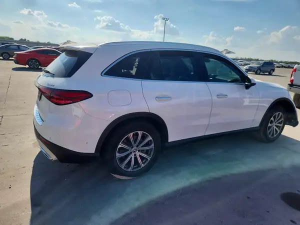 W1NKM4HBXTF514197 — 2026 Mercedes-Benz GLC, фото 3 с аукциона Copart, Передняя часть