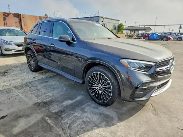 W1NKM4GB0TF628405 — 2026 Mercedes-Benz GLC, фото 4 с аукциона Copart, Передняя часть