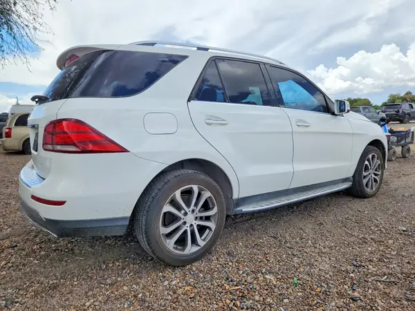 4JGDA5JB1GA784099 — 2016 Mercedes-Benz GLE, фото 3 с аукциона Copart 15.10.2026, Механические повреждения
