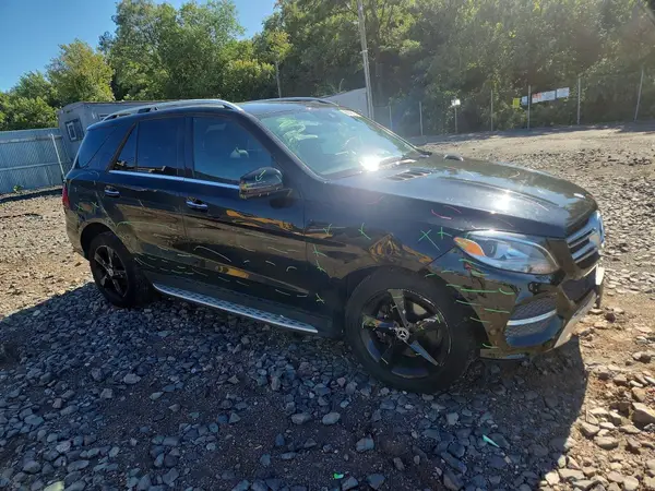 4JGDA5HB7HA857807 — 2017 Mercedes-Benz GLE, фото 4 с аукциона Copart 01.10.2026, Боковая часть