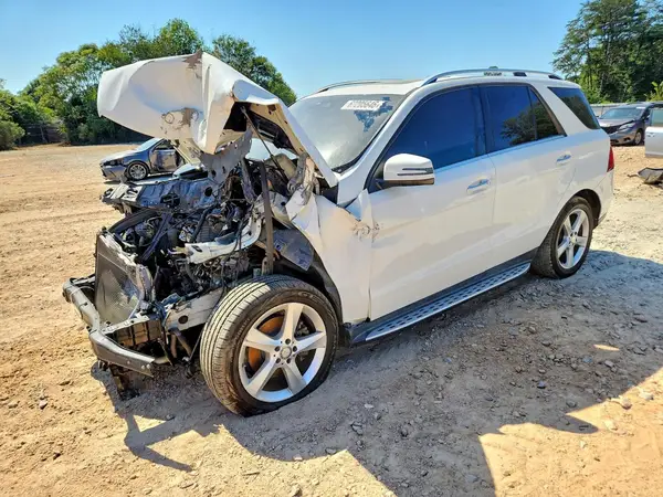 4JGDA5JB5HA900373 — 2017 Mercedes-Benz GLE, Передняя часть (Front End), фото до ремонта