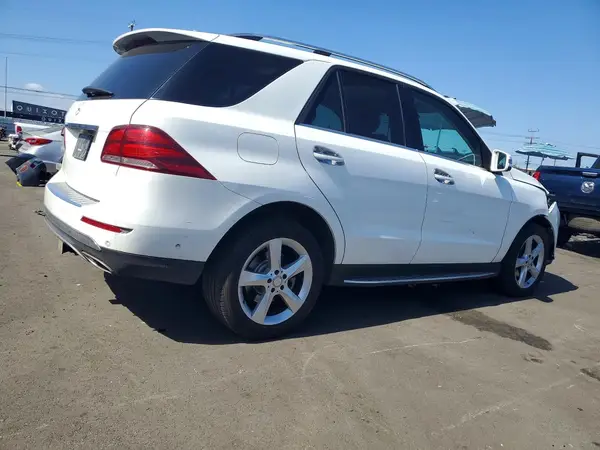 4JGDA5JB8HA813681 — 2017 Mercedes-Benz GLE, фото 3 с аукциона Copart 28.09.2026, Передняя часть