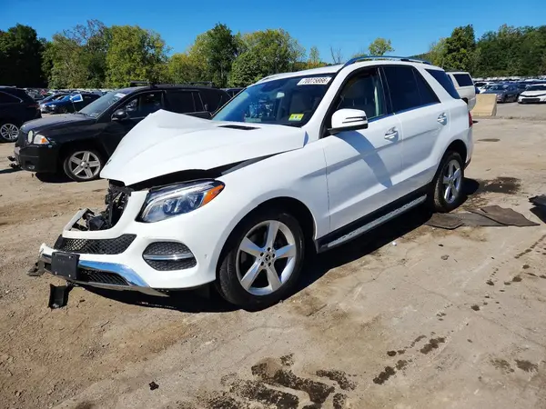 4JGDA5HB1HA952427 — 2017 Mercedes-Benz GLE, Передняя часть (Front End), фото до ремонта