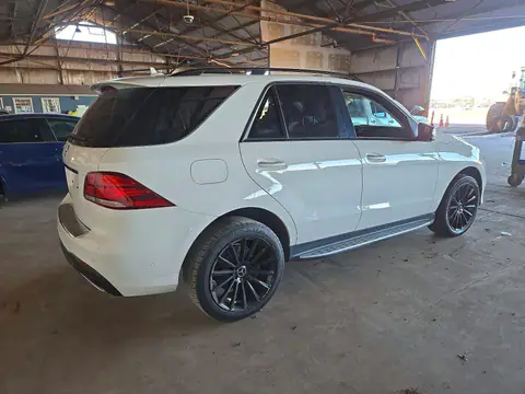 4JGDA5JB9HA913336 — 2017 Mercedes-Benz GLE, фото 3 с аукциона Copart 14.10.2026, Мелкие вмятины и царапины