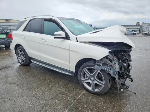 2017 Mercedes-Benz GLE VIN 4JGDA5GBXHA882928 фото 4