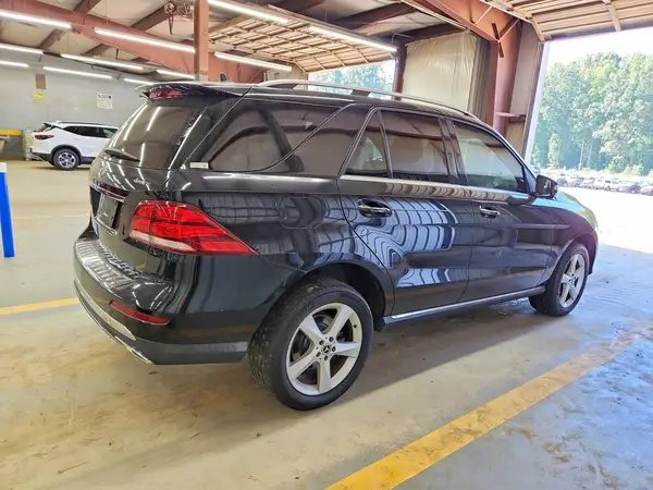4JGDA5HB3JB064293 — 2018 Mercedes-Benz GLE, фото 3 с аукциона Copart, Мелкие вмятины и царапины