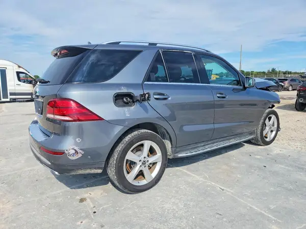 4JGDA5JB8JB076014 — 2018 Mercedes-Benz GLE, фото 3 с аукциона Copart 05.10.2026, Передняя часть