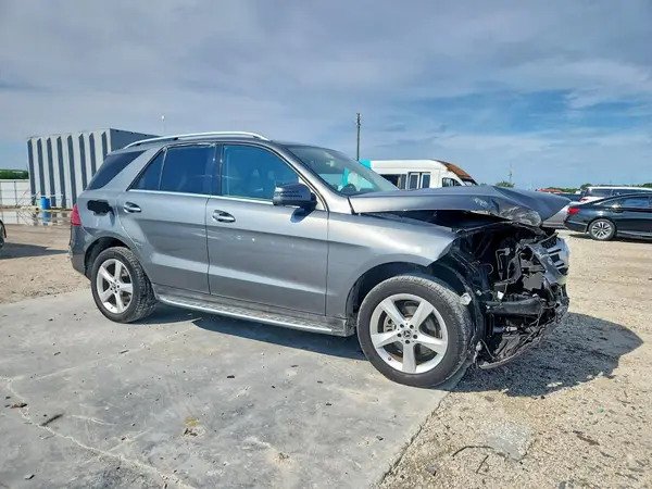 4JGDA5JB8JB076014 — 2018 Mercedes-Benz GLE, фото 4 с аукциона Copart 05.10.2026, Передняя часть