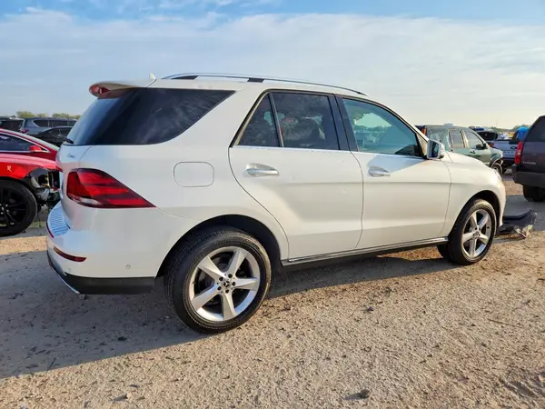 4JGDA5HB4JB195524 — 2018 Mercedes-Benz GLE, фото 3 с аукциона Copart, Град
