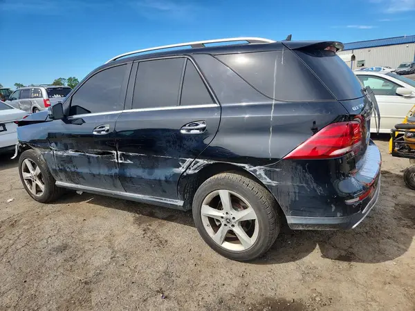 4JGDA5HB9JB039513 — 2018 Mercedes-Benz GLE, фото 2 с аукциона Copart, Боковая часть