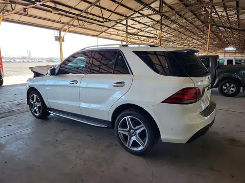 2018 Mercedes-Benz GLE VIN 4JGDA5HBXJB043523 фото 2
