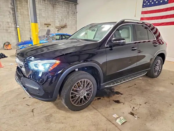 4JGFB4KB6MA520080 — 2021 Mercedes-Benz GLE, Задняя часть (Rear End), фото до ремонта
