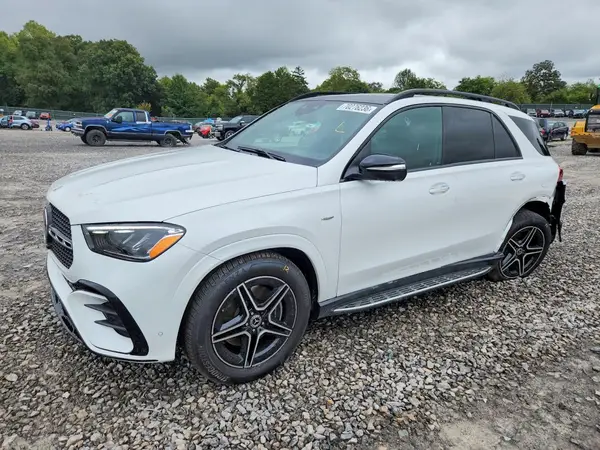 4JGFB4GB0SB435588 — 2025 Mercedes-Benz GLE, Задняя часть (Rear End), фото до ремонта