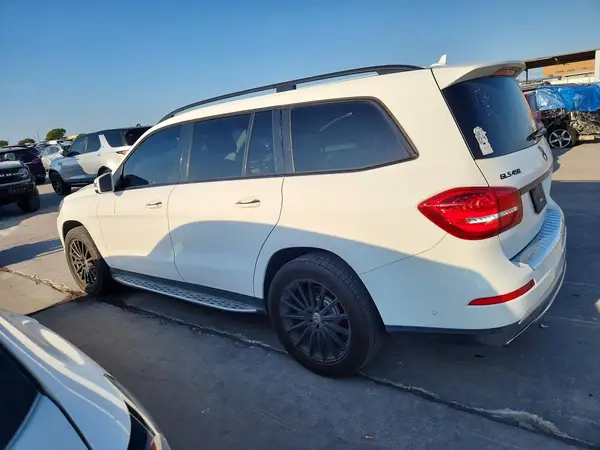 4JGDF6EE0HA905220 — 2017 Mercedes-Benz GLS-Klasse, фото 2 с аукциона Copart, Естественный износ