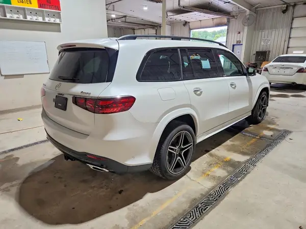 4JGFF5KE6TB680750 — 2026 Mercedes-Benz GLS-Klasse, фото 3 с аукциона Copart, Передняя часть