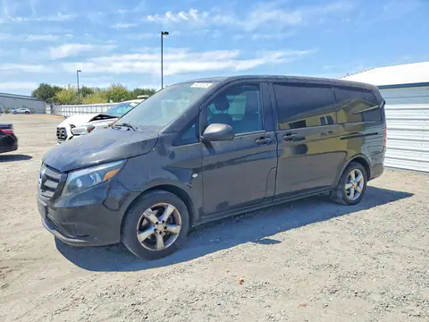 WD4PG2EE9J3357385 — 2018 Mercedes-Benz Metris, Задняя часть (Rear End), фото до ремонта
