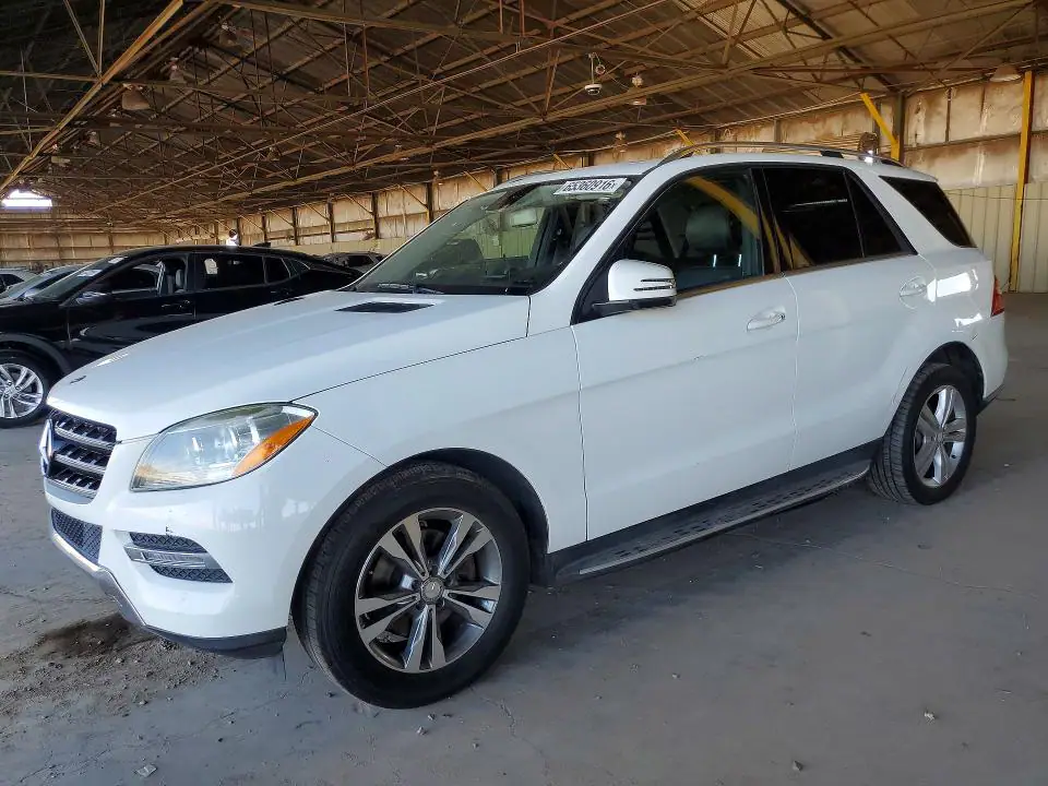 4JGDA5HB6EA342387 Mercedes-Benz ML 2014 — повреждение Мелкие вмятины и царапины, фото до ремонта