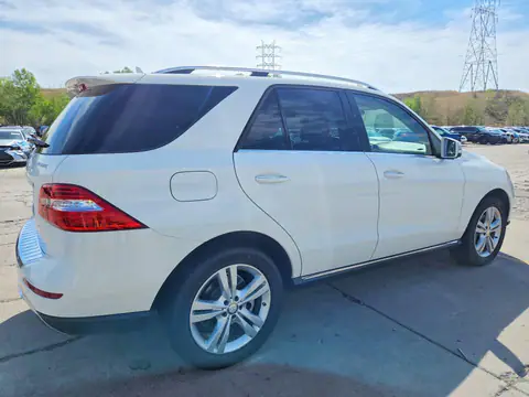 4JGDA2EB3EA381649 — 2014 Mercedes-Benz ML, фото 3 с аукциона Copart 14.10.2026, Естественный износ