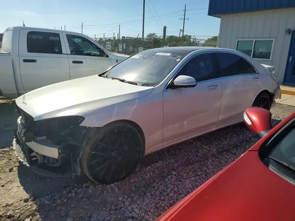 WDDUG8DB9JA418551 — 2018 Mercedes-Benz S-Klasse, Передняя часть (Front End), фото до ремонта